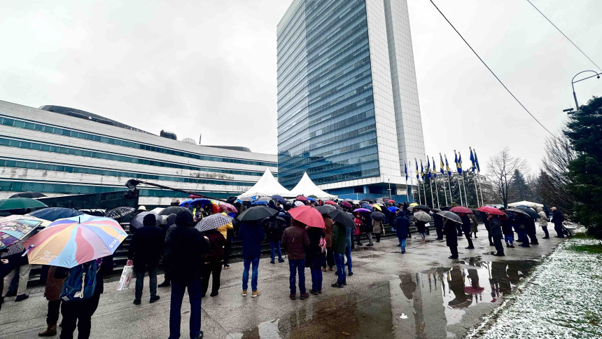 Protest radnika JS BiH, uputili su i zahtjeve vlasti
