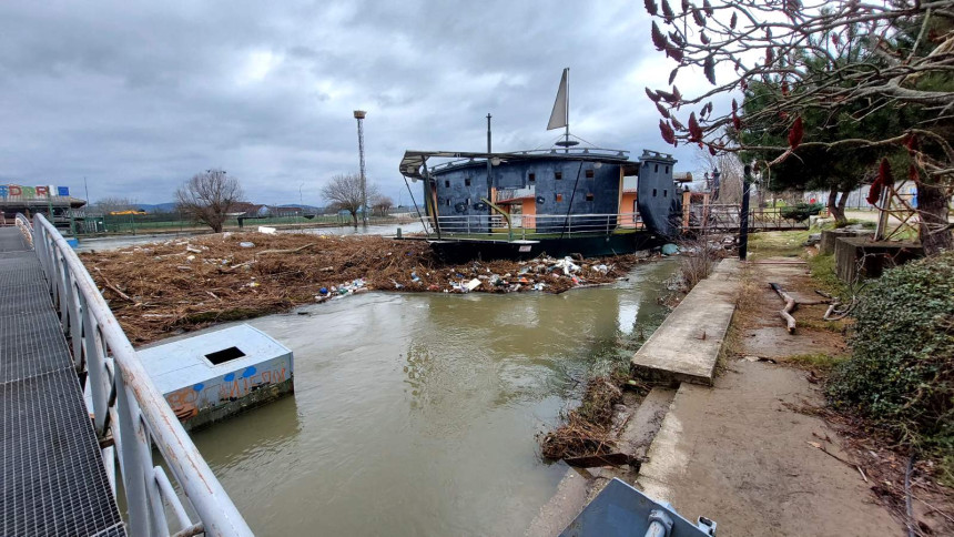 Prijedor: Sana izbacila velike količine smeća