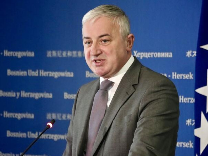 Zašto BiH nema zajedničke prelaze sa CG i Srbijom?