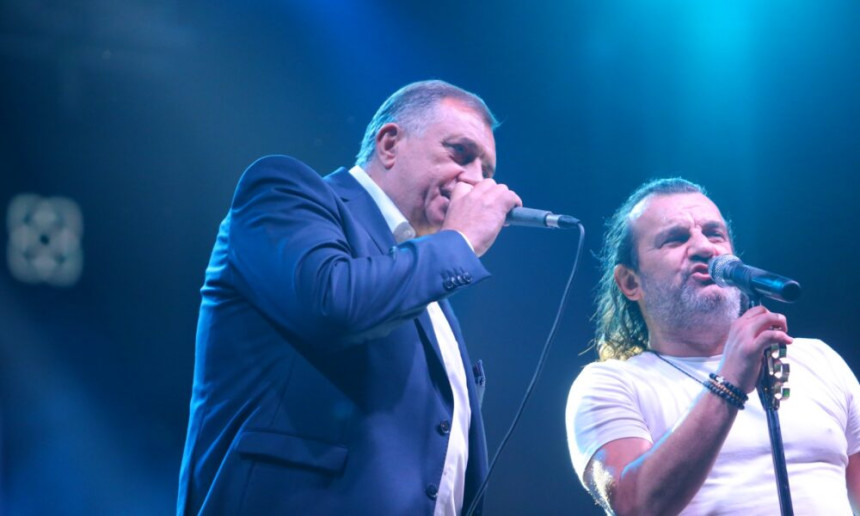 Aca Lukas uputio još jednu poruku Dodiku (VIDEO)