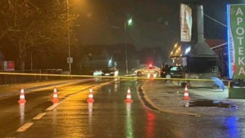 Pješak preminuo nakon što su ga udarila dva automobila