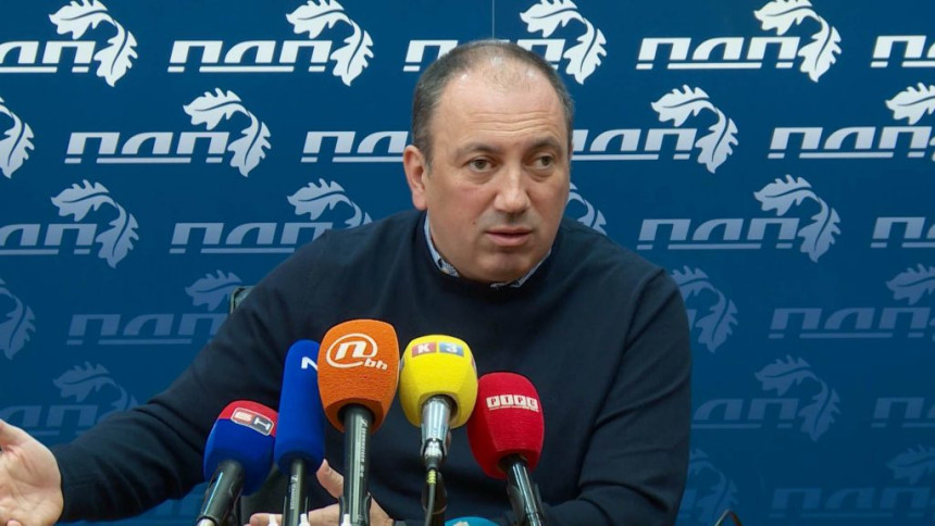 Međunarodna podrška Šmitu zahvaljujući Staši Košarcu