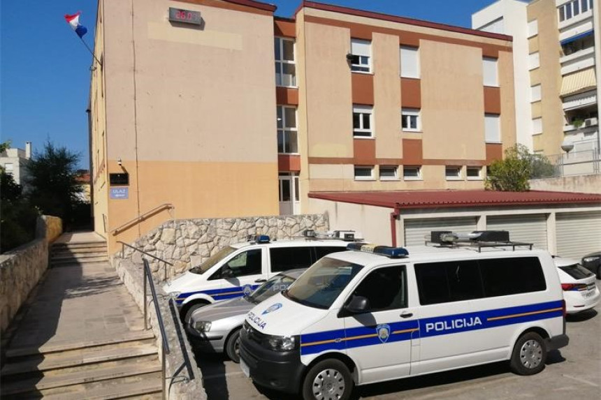 U Splitu napadnuti državljani Srbije, uhapšeni napadači