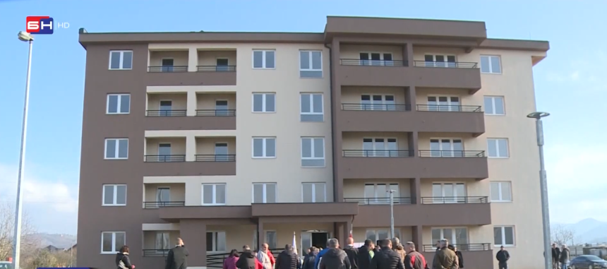 Karakaj: Konačno useljenje u zgradu za izbjegla lica