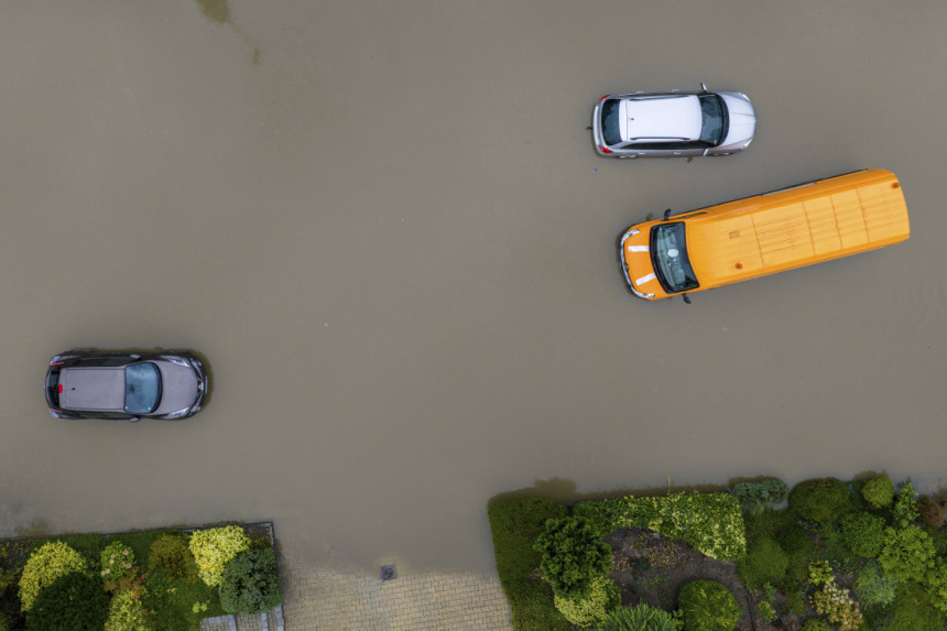 Popustila brana u Sijetlu, naređena hitna evakuacija