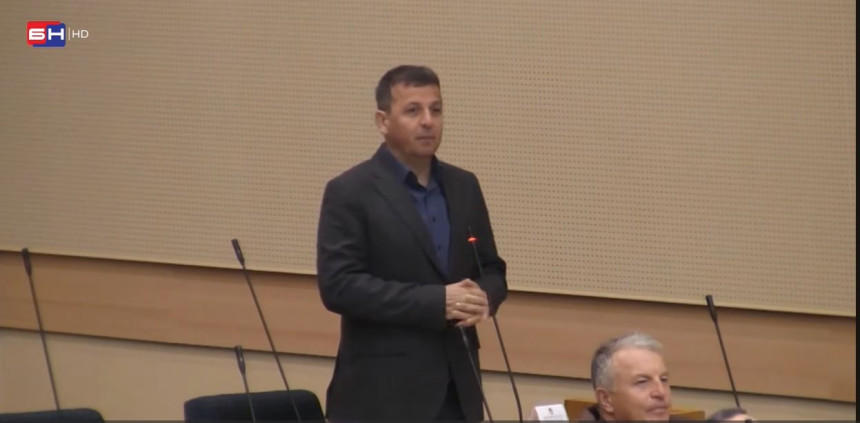 Вукановић: Гдје лети Додик авионом Републике Српске?