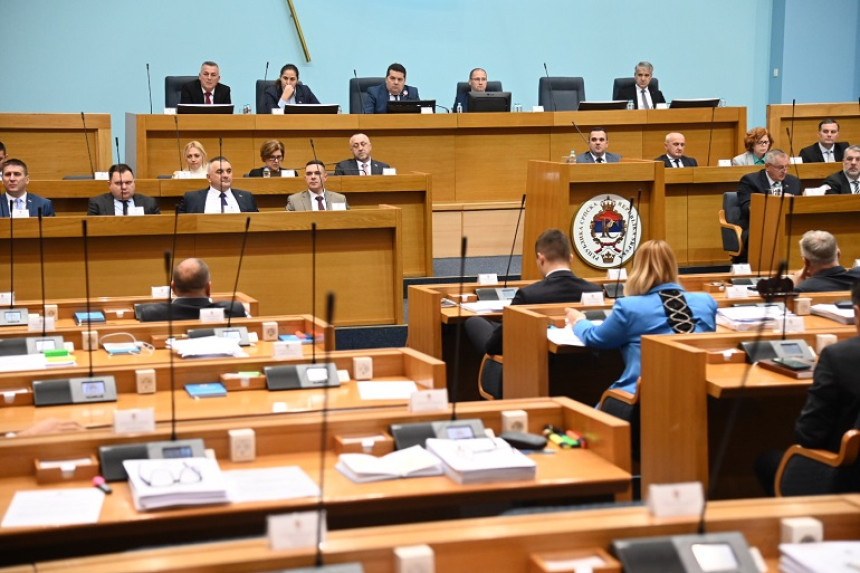 Nastavak sjednice: NSRS o Zakonu o doprinosima