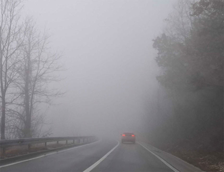 Magla u pojedinim mjestima ostaje tokom cijelog dana