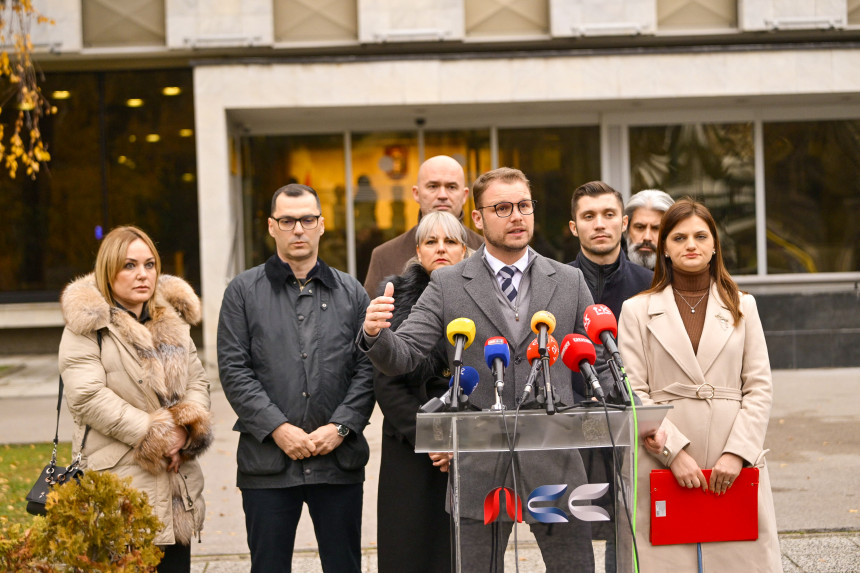 PSS: Zaštiti djecu - ograničiti društvene mreže za mlade