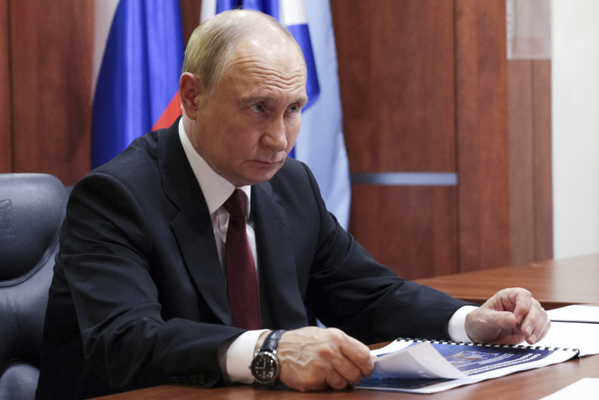 Putin uoči sastanka Trampa i Zelenskog: Ima tamo i pametnih