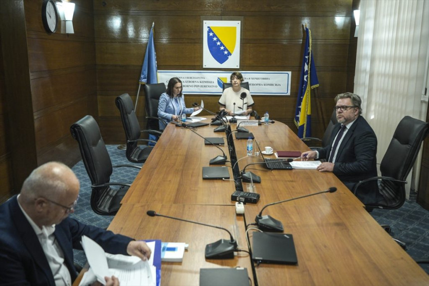 CIK BiH proslijedio žalbe SNSD-a i SDS-a Sudu BiH