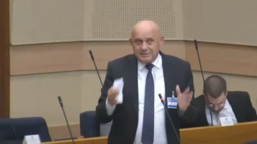 Režim u strahu od najave ponavljanja izbora u Srpskoj