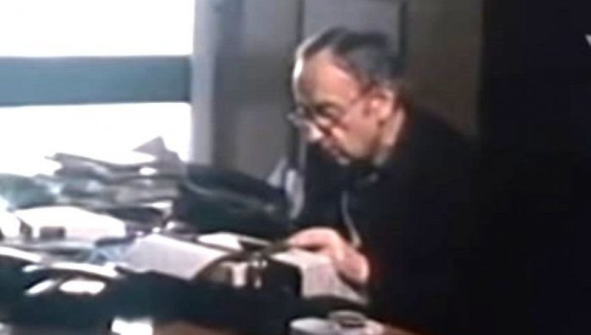 Kako je nekada izgledala čestitka Duška Radovića