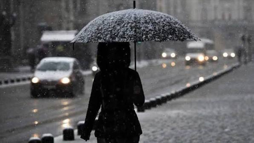 U većini krajeva snijeg, pljuskovi u Hercegovini