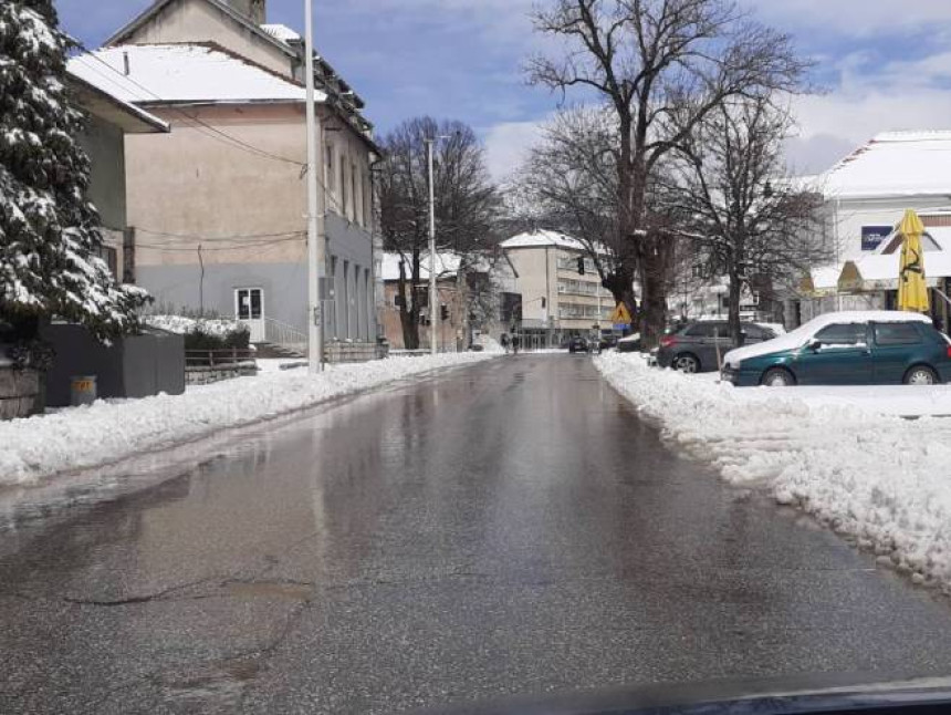 Povukla se voda, prohodan put Nevesinje - Gacko