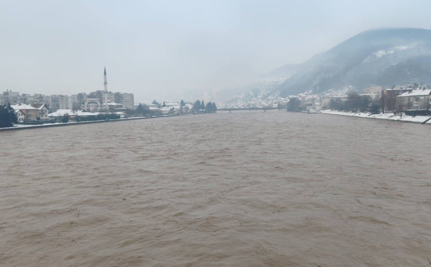 Neizvjesna noć: Drina raste, cijelo Goražde i dalje bez vode