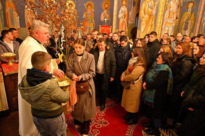 Božić da donese mir, ljubav i slogu svakoj porodici