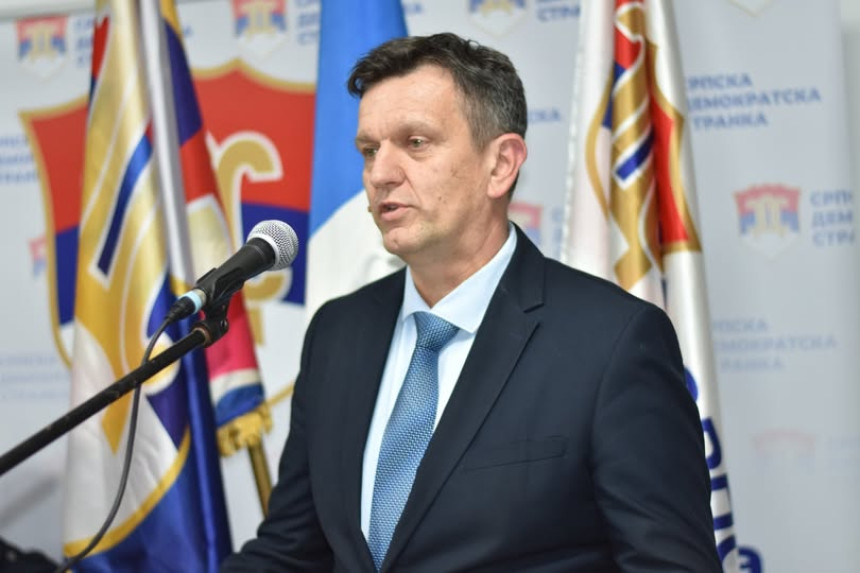 Blanuša čestitao Dan Republike: "Jedina mjera patriotizma jeste kakvu Srpsku ostavljamo mladima"