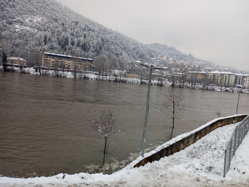 Vodostaj rijeka raste, nadležni apeluju na oprez