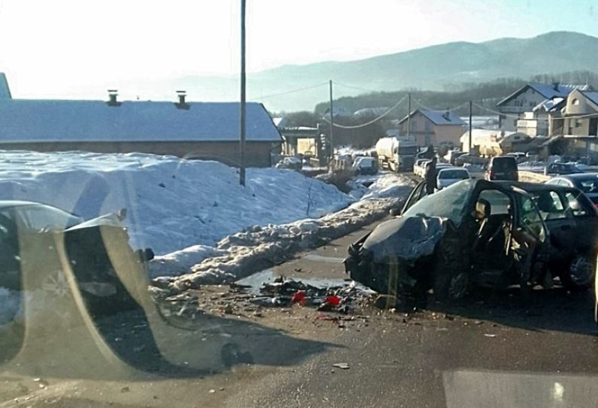U teškoj nesreći kod Zvornika povrijeđene tri osobe