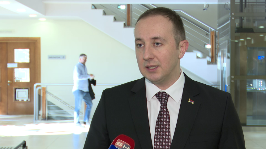 Milorade, 8. februara će slobodni ljudi, sa prof. Blanušom, staviti tačku na sve što si ti uradio našem narodu!