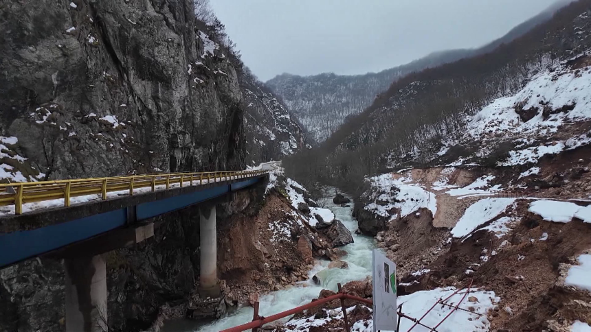 Na putu Foča-Sarajevo došlo je do velikog odrona