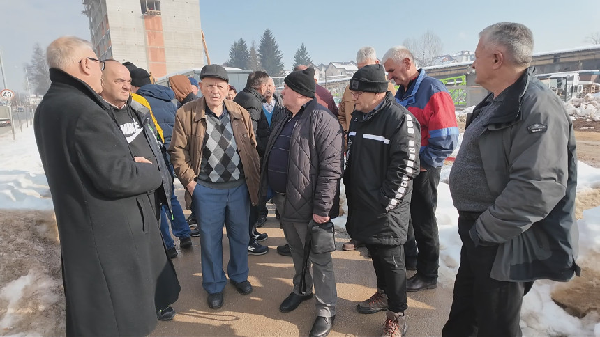 Radnici pitaju Ćosića: Gdje je novac od prodaje imovine Famosa