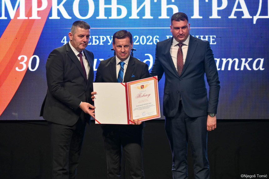 Nova banka dobitnik Povelje Opštine Mrkonjić Grad sa zlatnim simbolom