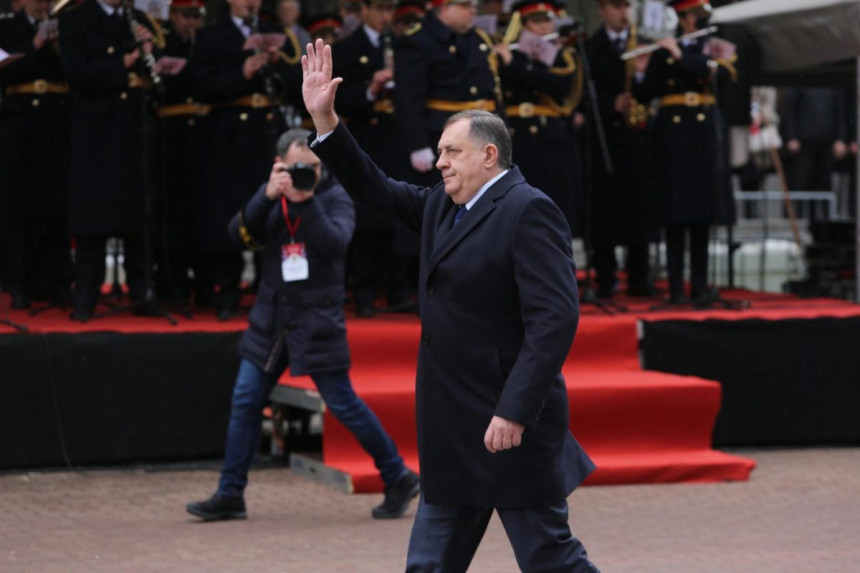 Velika Dodikova prevara: Vlada RS isplatila 1,3 miliona KM fiktivnoj firmi osnovanoj prije mjesec dana. SIPA sve otkrila, planirano pet miliona dolara za sliku sa Trampom.