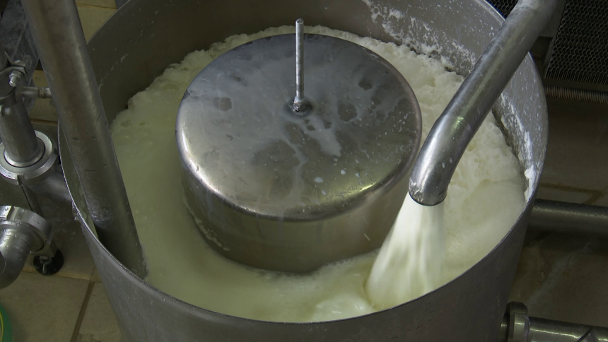 Prazna kasa u RS: Poljoprivrednici čekaju novac