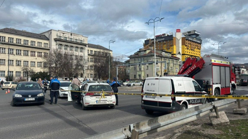 Tramvaj iskočio iz šina u Sarajevu: Jedna osoba stradala