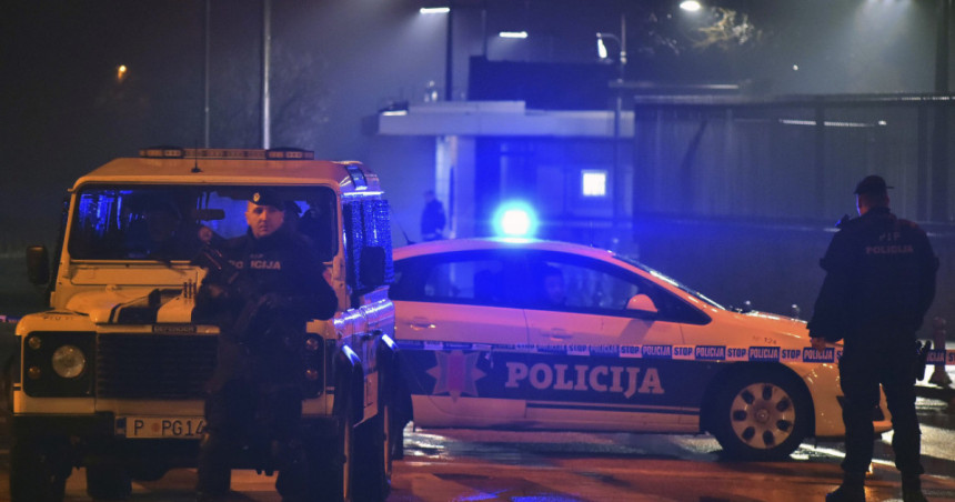 У Котору полиција претреса виле и куће, има приведених