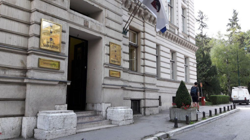 Premijer podnio ostavku, pala Vlada Kantona Sarajeva