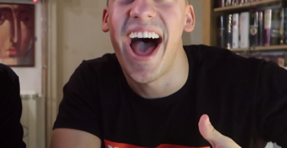 Запаљен скупоцјени аутомобил Бака Прасету