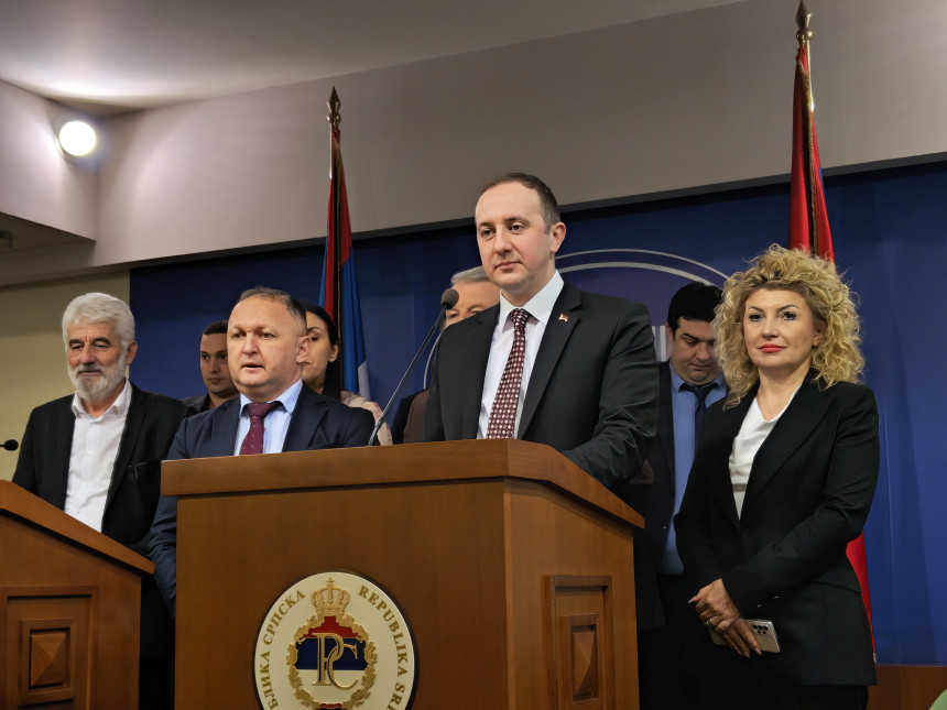 SDS predlaže NSRS Rezoluciju o osudi veličanja ustaške ideologije