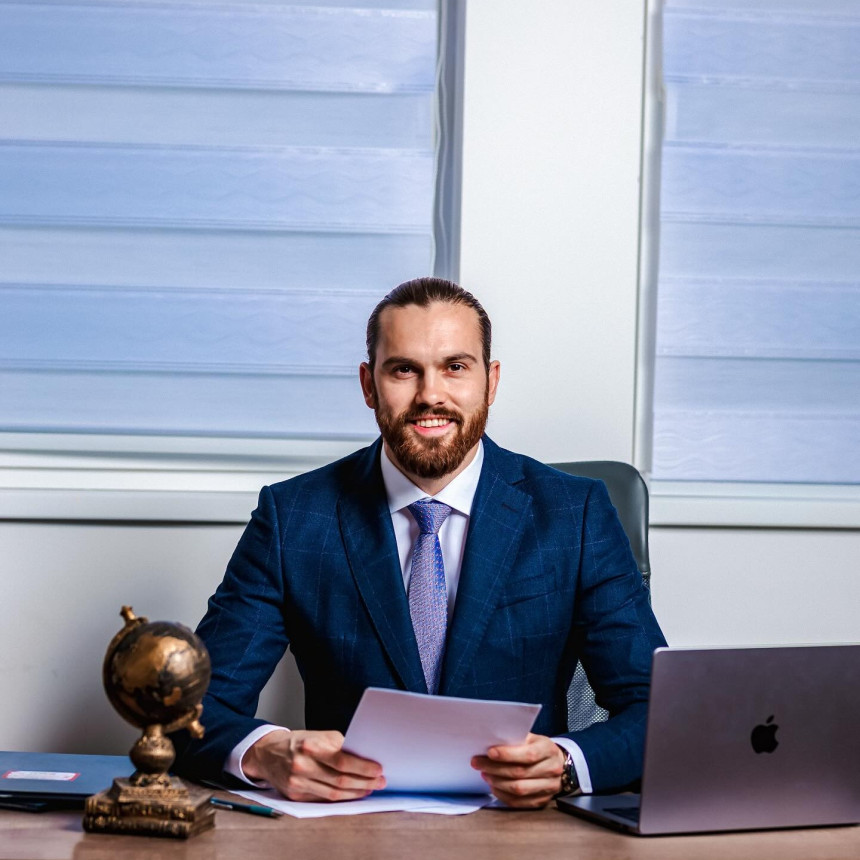 Увести школске полице и у основне школе у Бијељини