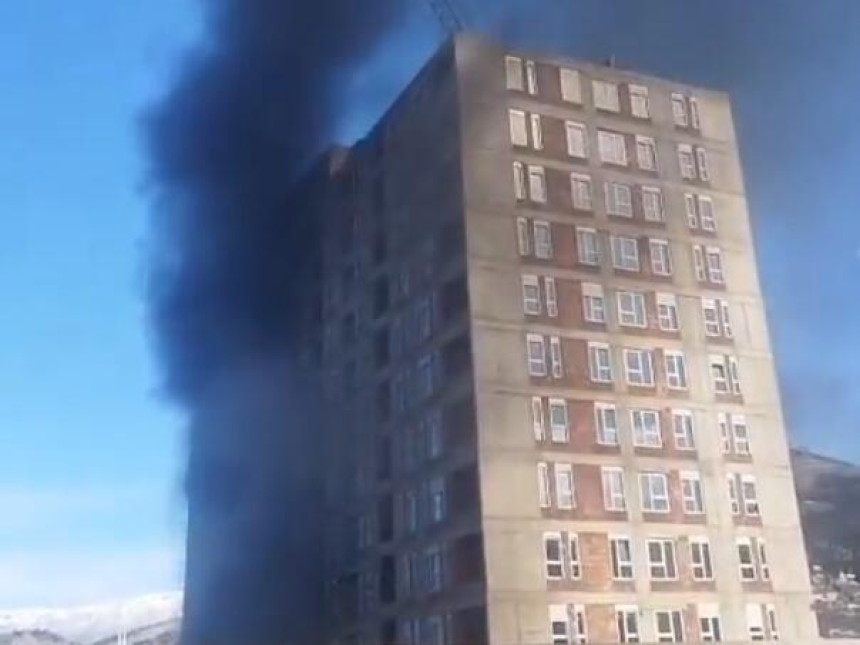 Пожар на градилишту у Мостару, утврђује се узрок (ВИДЕО)