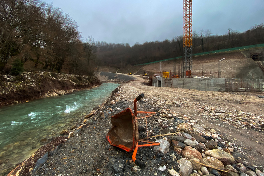Milioni za nepostojeće hidroelektrane - Ko je izvukao veliki novac?!
