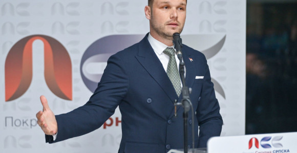 Stanivuković poziva vlasti da hitno pomognu građanima