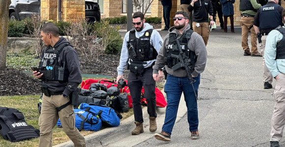 SAD: Pucnjava kod sinagoge u Mičigenu, policija na terenu