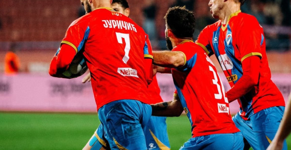 Slavlje u svlačionici Borca nakon pobjede u Sarajevu