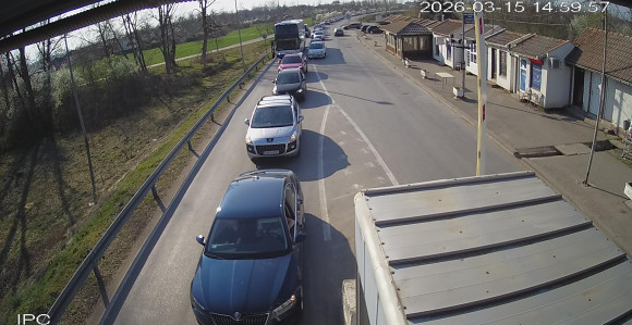 Pojačana frekvencija vozila na prelazima iz BiH