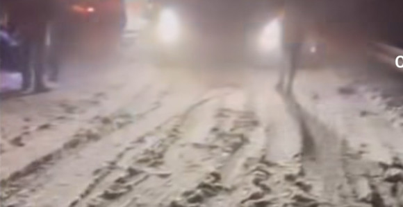 Kamioni zaglavljeni: Otežan saobraćaj preko Romanije