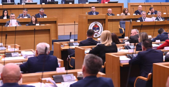 Nevjerovatno ponižavanje Narodne skupštine Republike Srpske i ispunjavanje želja SNSD-a