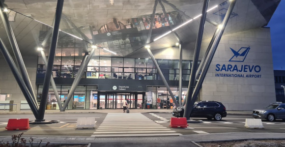 Американци нуде милионе за управљање аеродромима у БиХ