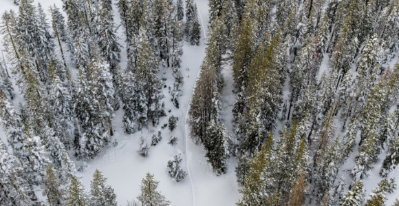 Огромна сњежна лавина у Тиролу, послати хеликоптери