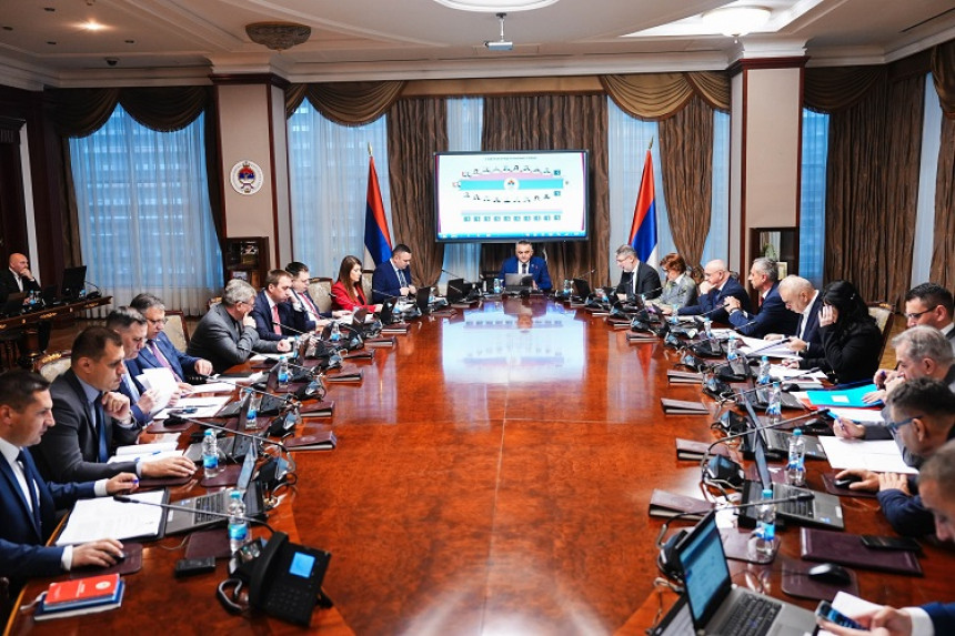 Погледајте колико зарађују функционери Републике Српске