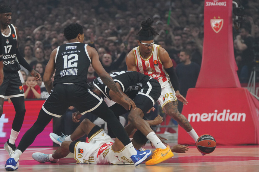 Partizan drugi put u sezoni pobijedio Zvezdu u Evroligi