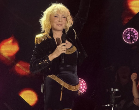 Lepa Brena održala koncert za pamćenje u Tuzli