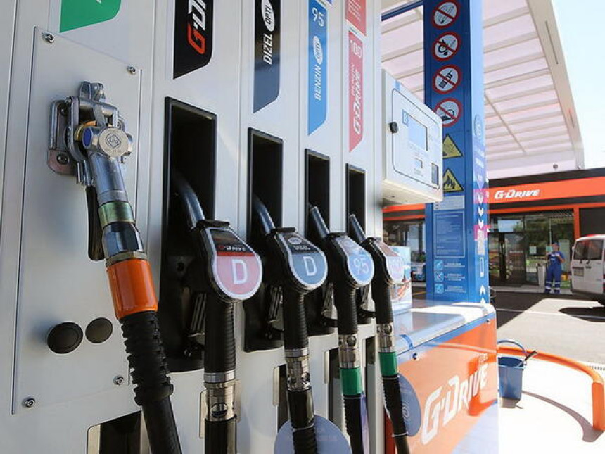 Влада Србије додатно смањила акцизе на нафтне деривате